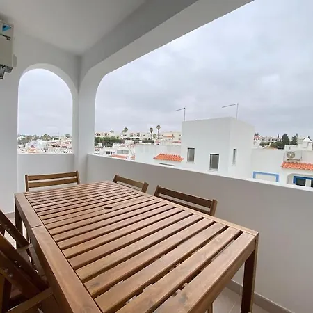 아파트 Amparo-t2 C/piscina *